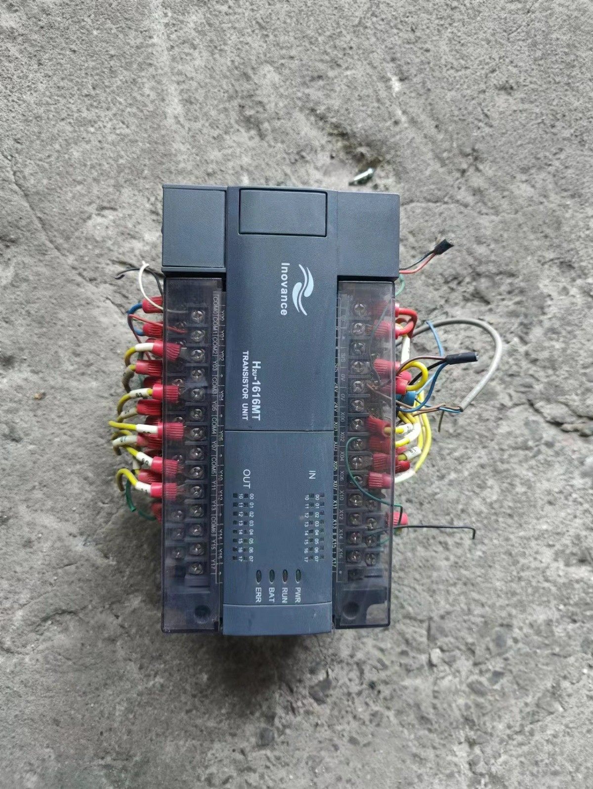 汇川plc H2U-1616MT-XP  实图拍摄 功能正常