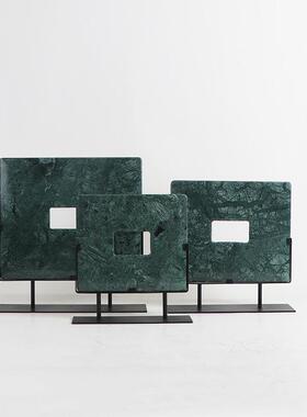 现代新中式绿色大理石方形平安扣铁艺摆件样版房展厅玄关橱窗饰品