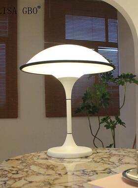 爱丽莎 1960s太空时代ufo飞盘台灯 简约客厅沙发旁中古立式台灯