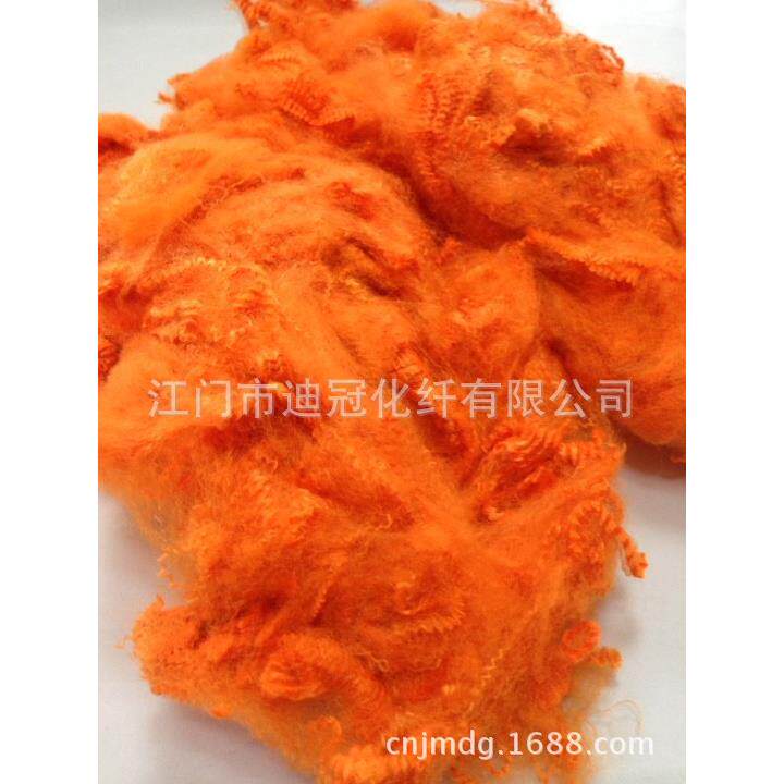 毛毡布针刺无纺布材料现货2.5-6D有色涤纶短纤维11000元/吨