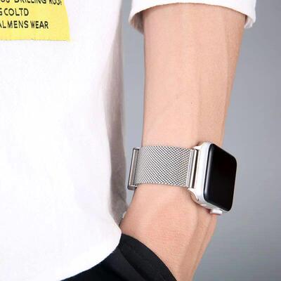 Sports Metal Strap for Apple Watch 8 7 6 5 4 SE 3 2 1 Fashio