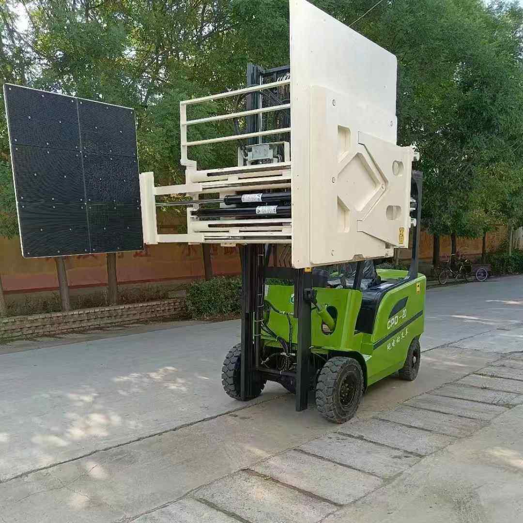 岩装卸叉车属具冰箱JAS安装卸叉车卷棉纸轮胎装各种叉车