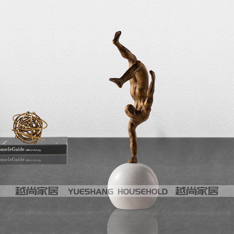 欧式时尚铸铁人物个性创意摆件家居样板房书房软装饰品工艺品摆件