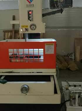 供应电火花线切割中走丝机床DK7732C步进 中走丝 工匠精神出精品