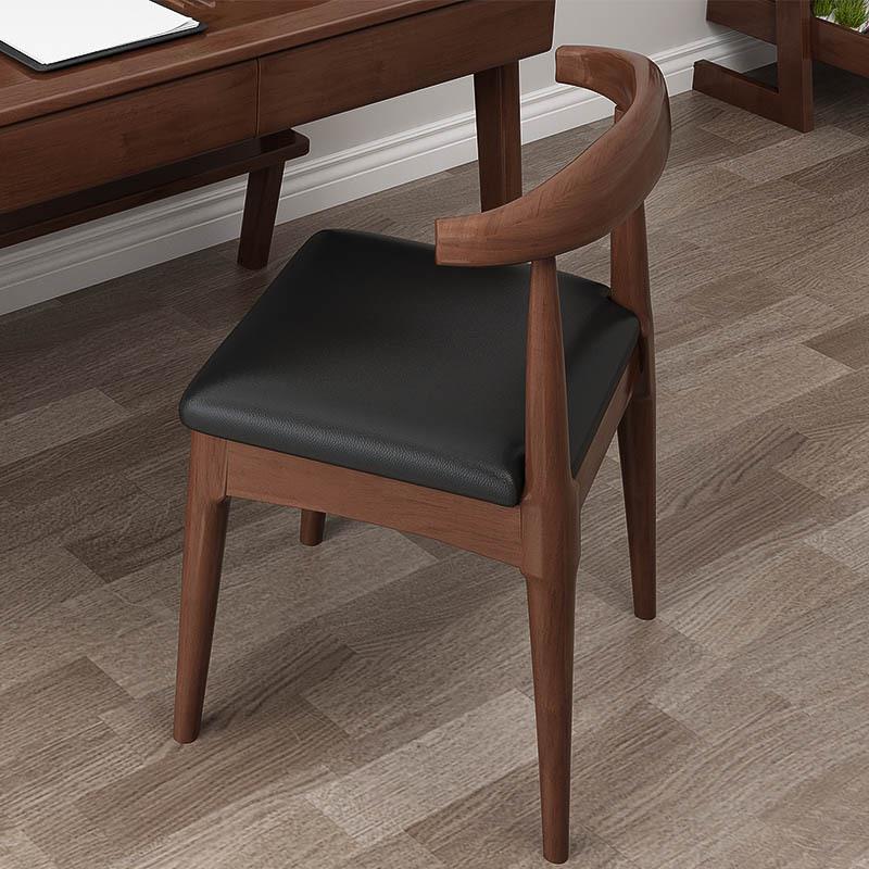 北欧实木餐椅家用现代简约轻奢办公酒店会议餐厅椅凳靠背牛角椅子