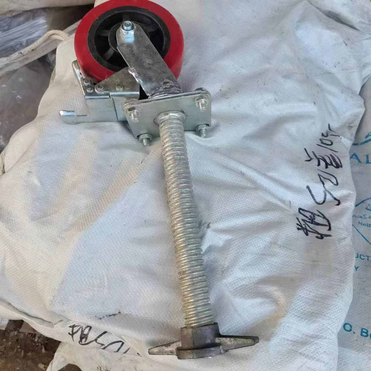 万向 现货移动可 橡胶升降脚轮配件脚手架脚手架轮厂家建筑工地