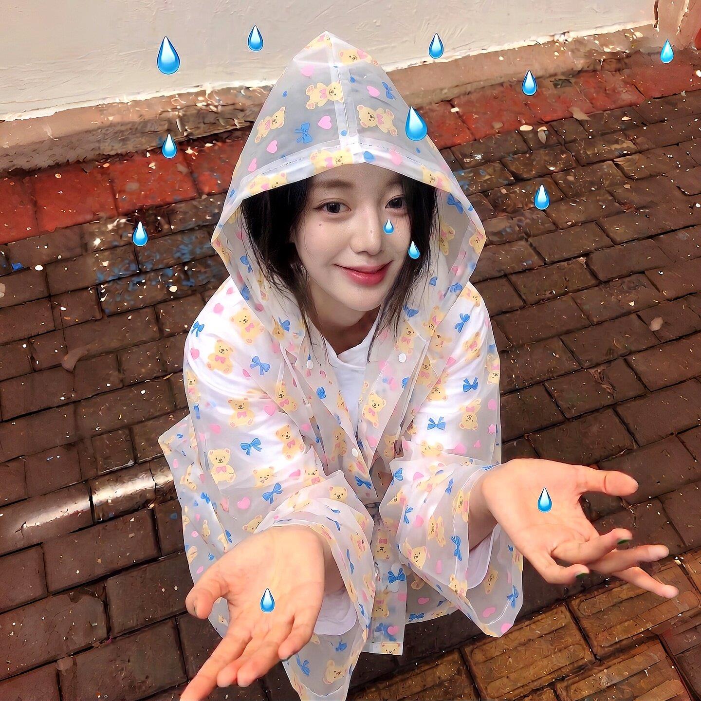 可爱熊雨衣成人外穿长版女款全身防暴雨加厚户外雨披可重复使用.图片