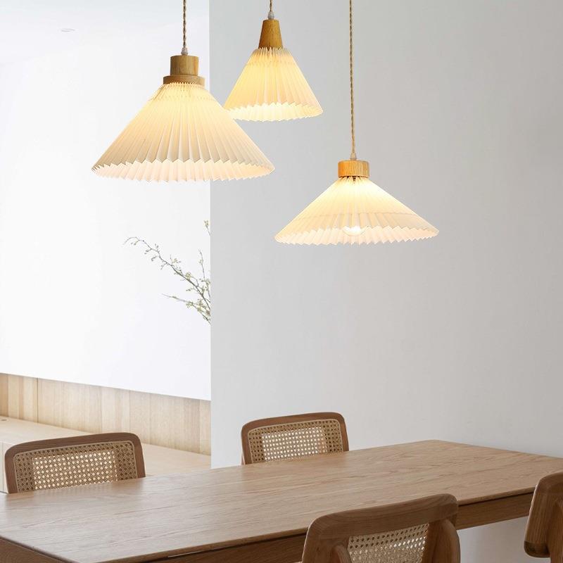 新品北欧百褶伞床头吊灯实木家用卧室床头餐桌饭厅吊灯三头灯具