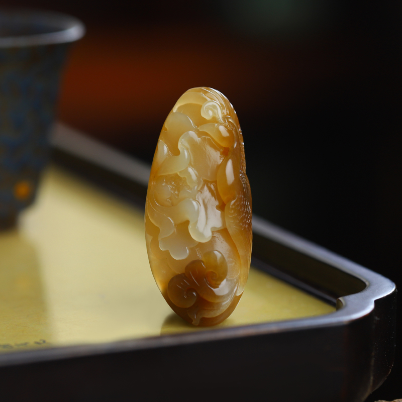 大师作品 凤穿牡丹 和田玉糖白玉凤凰牡丹挂件吊坠20.53克