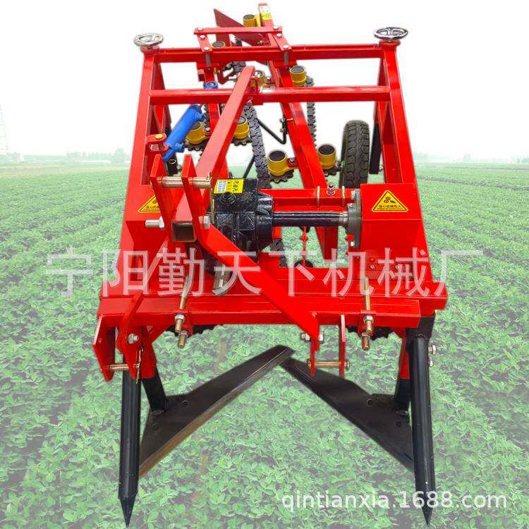 大型链条花生机两垄四行花生收获机放起果机花生收割自动长果收获