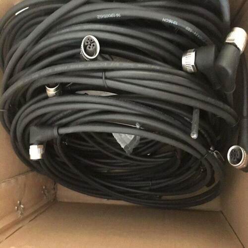 巴鲁夫电容式接近开关 BCS M12BBG1-PSC80G-EP02-552订货号BCS011