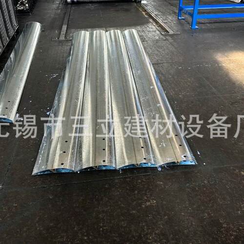 风扇叶子冷却塔旋转中空扇叶生产设备， 工业风扇生产机器