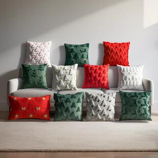 沙发上好看的抱枕圣诞节套绗缝创意节日氛围感毛绒客厅卧室靠枕