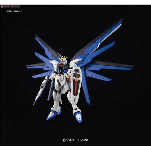 新品快货 高高新生自由 命运 HG192 拼装模型1/144强袭自由送支架