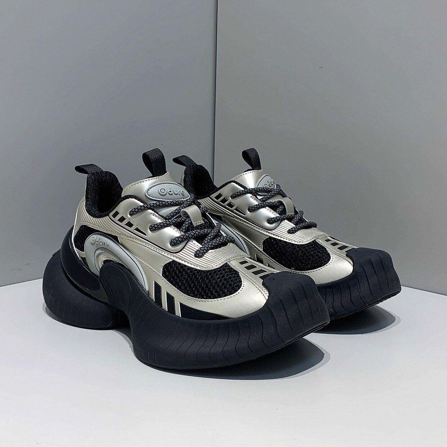 潮牌2025新款跑鞋时尚复古厚底增高老爹鞋百搭轻便透气休闲运动鞋