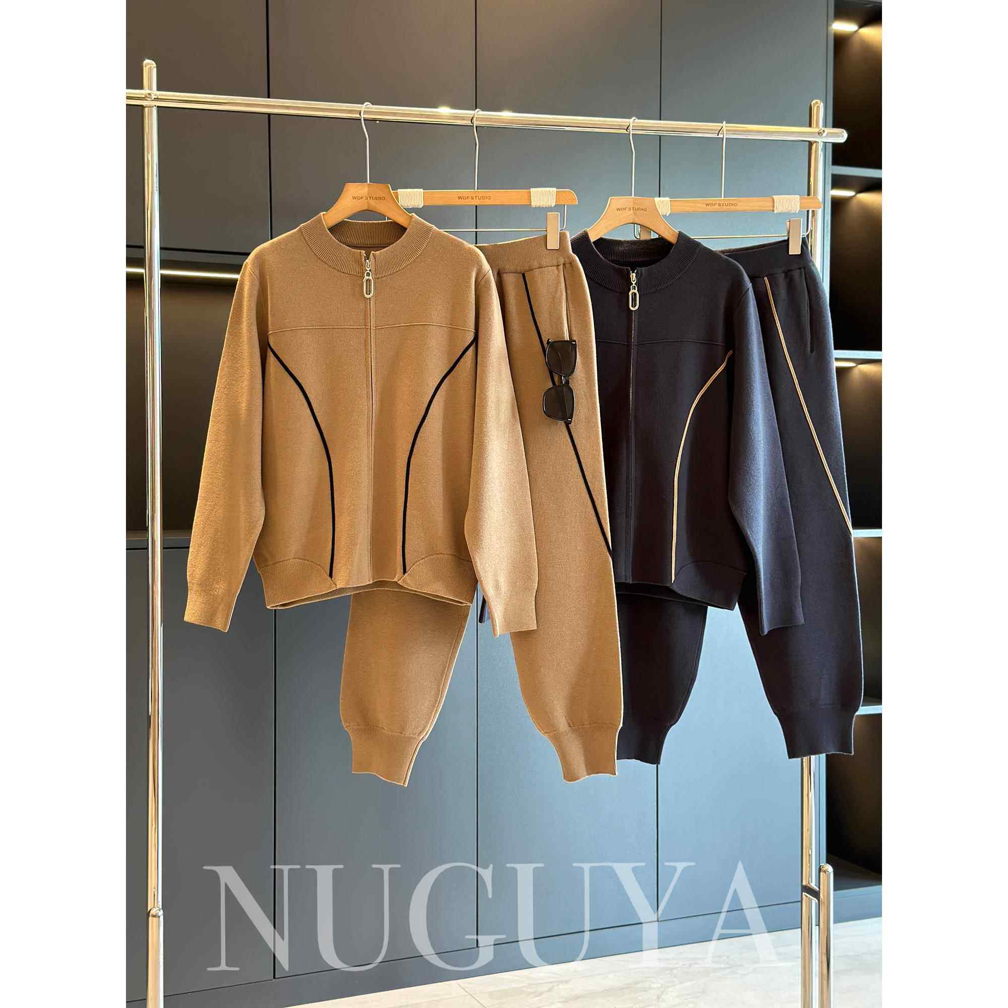 时尚运动休闲套装女中年春秋新款卫衣显瘦减龄妈妈装针织两件套