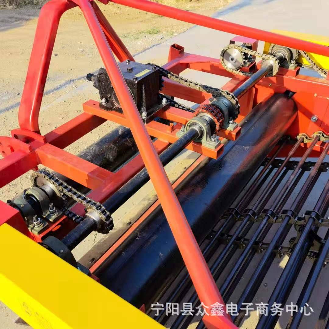 河南新型花生收获机家用小型花生收获机拖拉机后置花生收割现货