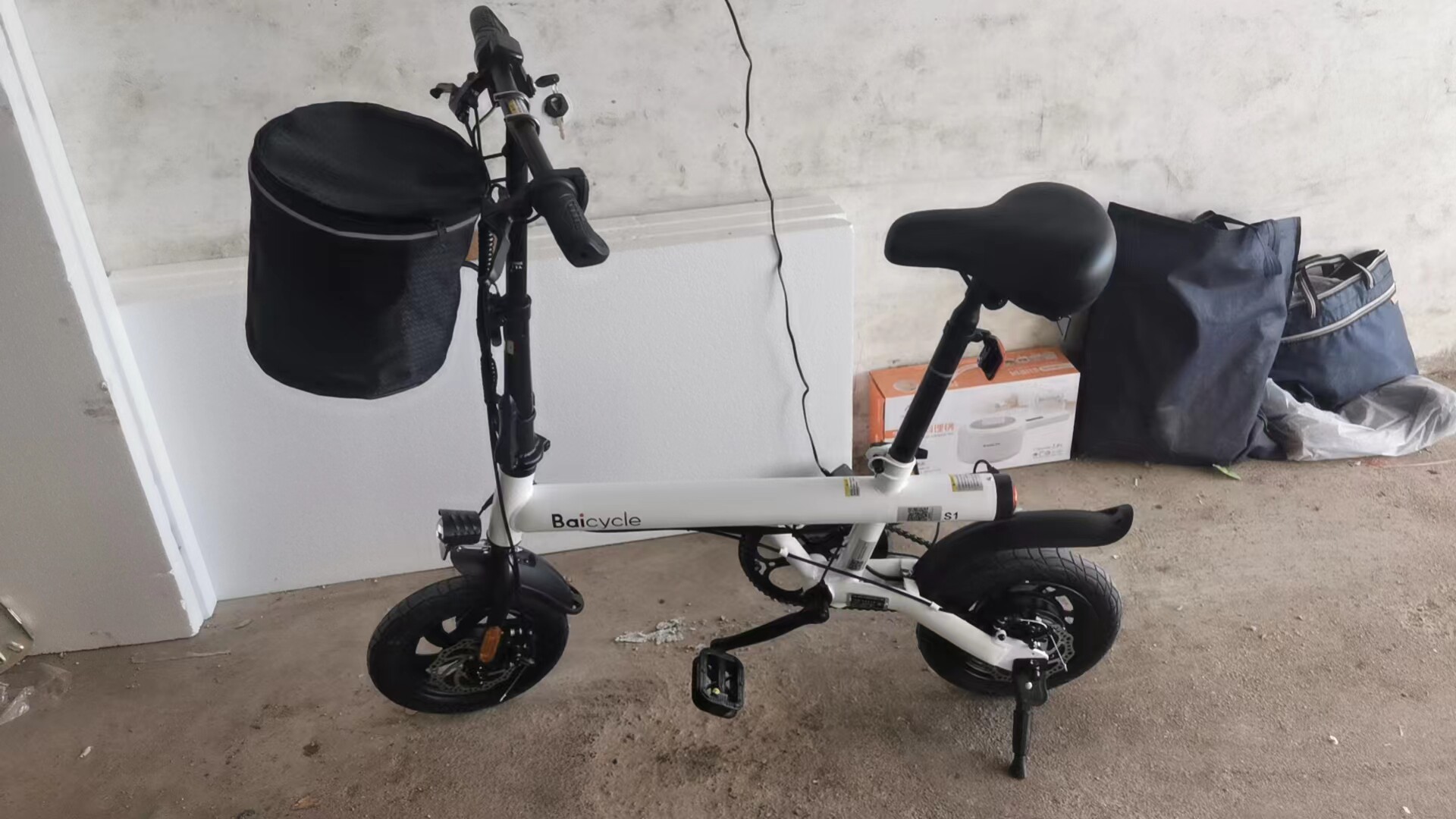 Электровелосипед Baicycle складной | Легкий городской велосипед с литиевой батареей | Компактный мини-электровелосипед для женщин, поездок на работу и в городе photo review