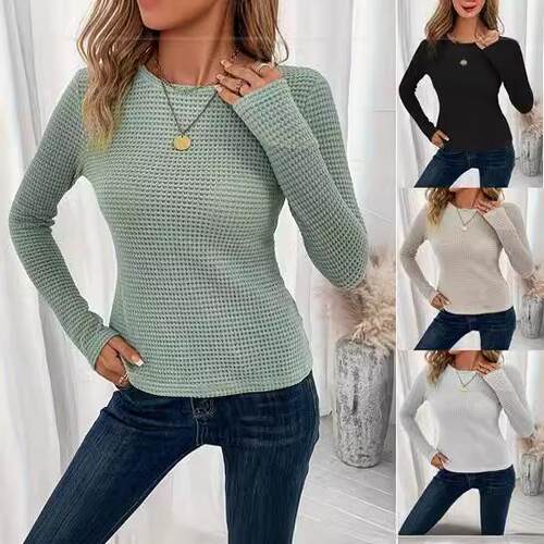 Long sleeved T-shirt on women's clothing