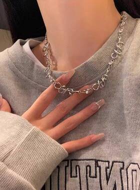 甜酷辣妹项链女秋冬百搭级设计感小众简约锁骨链风颈链潮