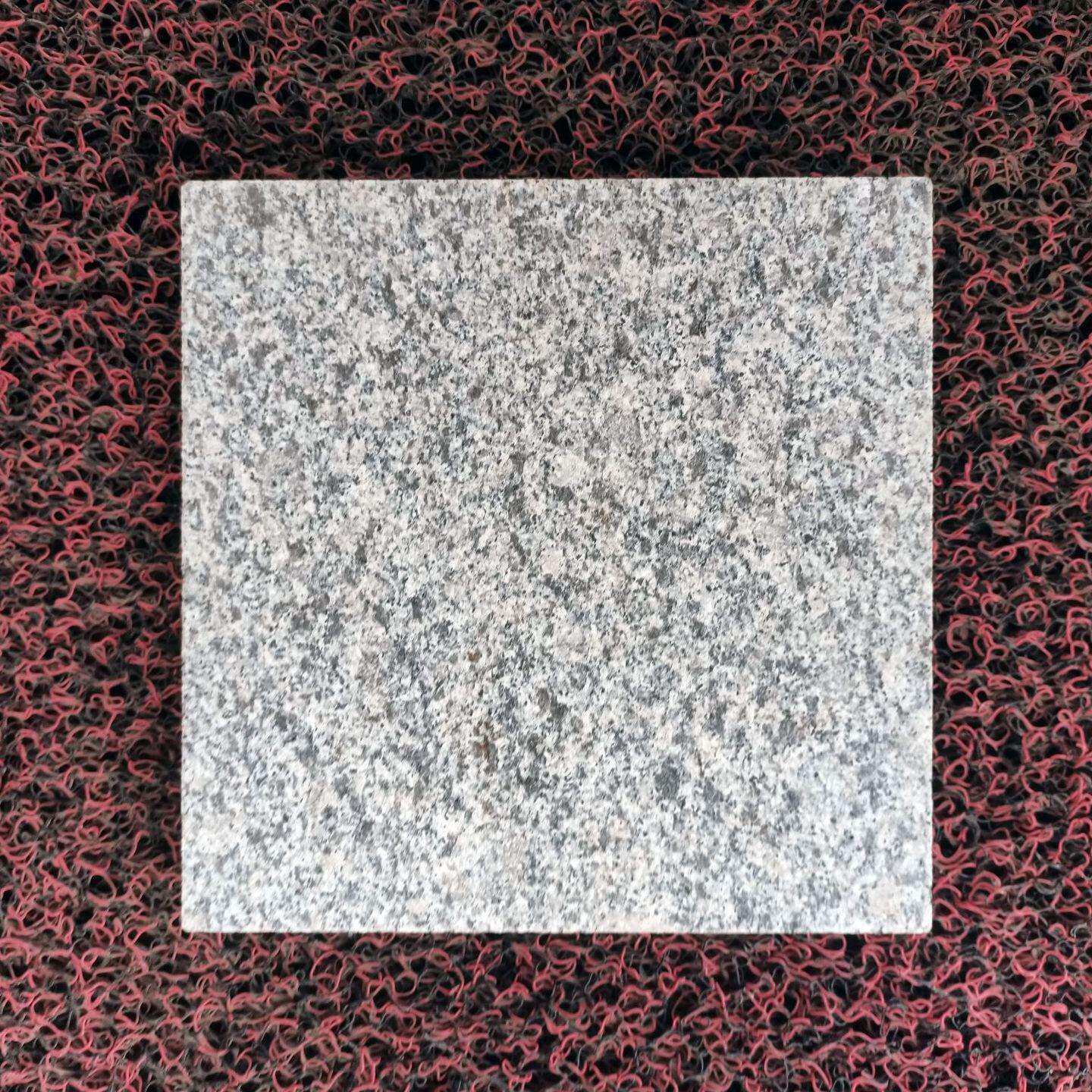 福建细花G602 天然花岗岩芝麻白芝麻灰路沿石火烧板石材