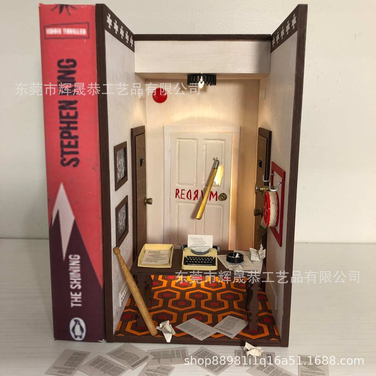 新款The shining book nook Spooky shelf闪灵书角立体模型