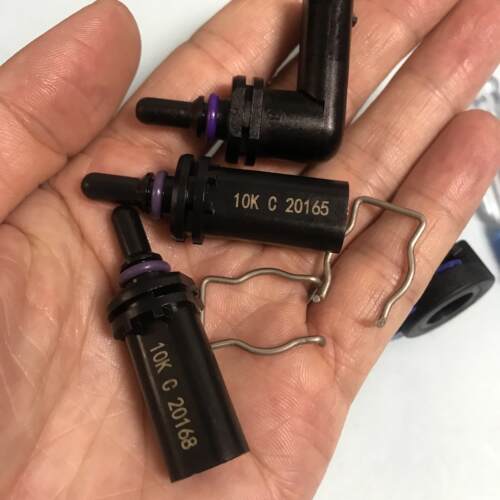 新能源水温传感器接头感应器插头CQC18水管接头NW20诺马