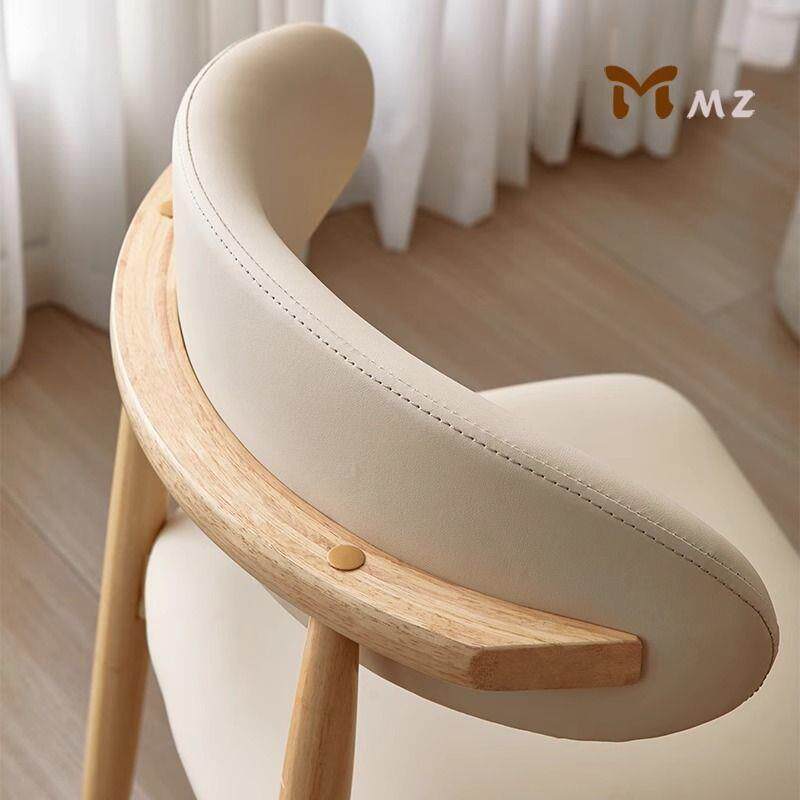 北欧实木餐椅家用简约现代椅子靠背咖啡餐厅酒店休闲轻凳子羊角椅
