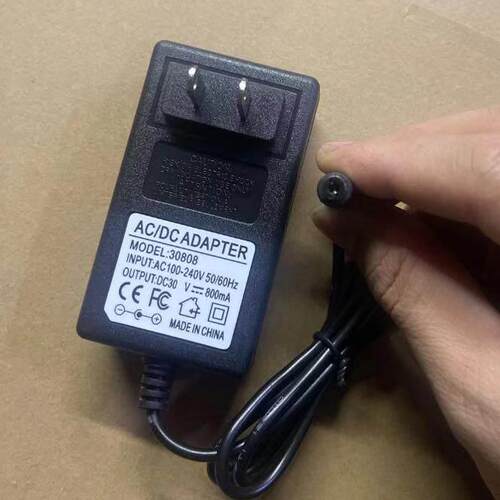 小咪咪家吸尘器21.6V25.6V0.8A25.2V30.8V800MA充电器SCWXCQ01RR