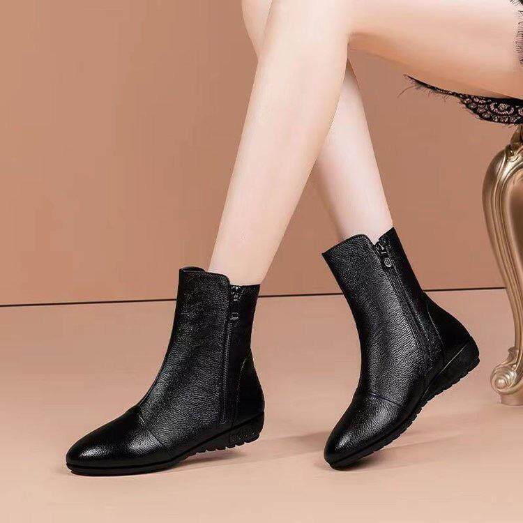 高档亲品牌小号真坡跟底女靴软皮皮软平底中小腿靴中老年母棉鞋厚