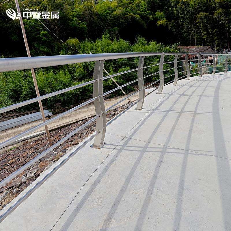不道锈钢丝绳护栏304/21河公园景观栈道天桥拉索钢钢索桥无品牌/0