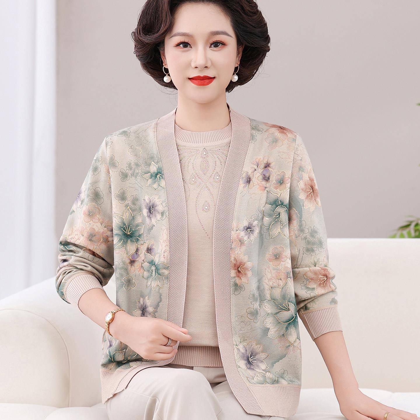 新品洋气妈妈秋装两件套针织上衣服中老年女装气质休闲开衫洋气套