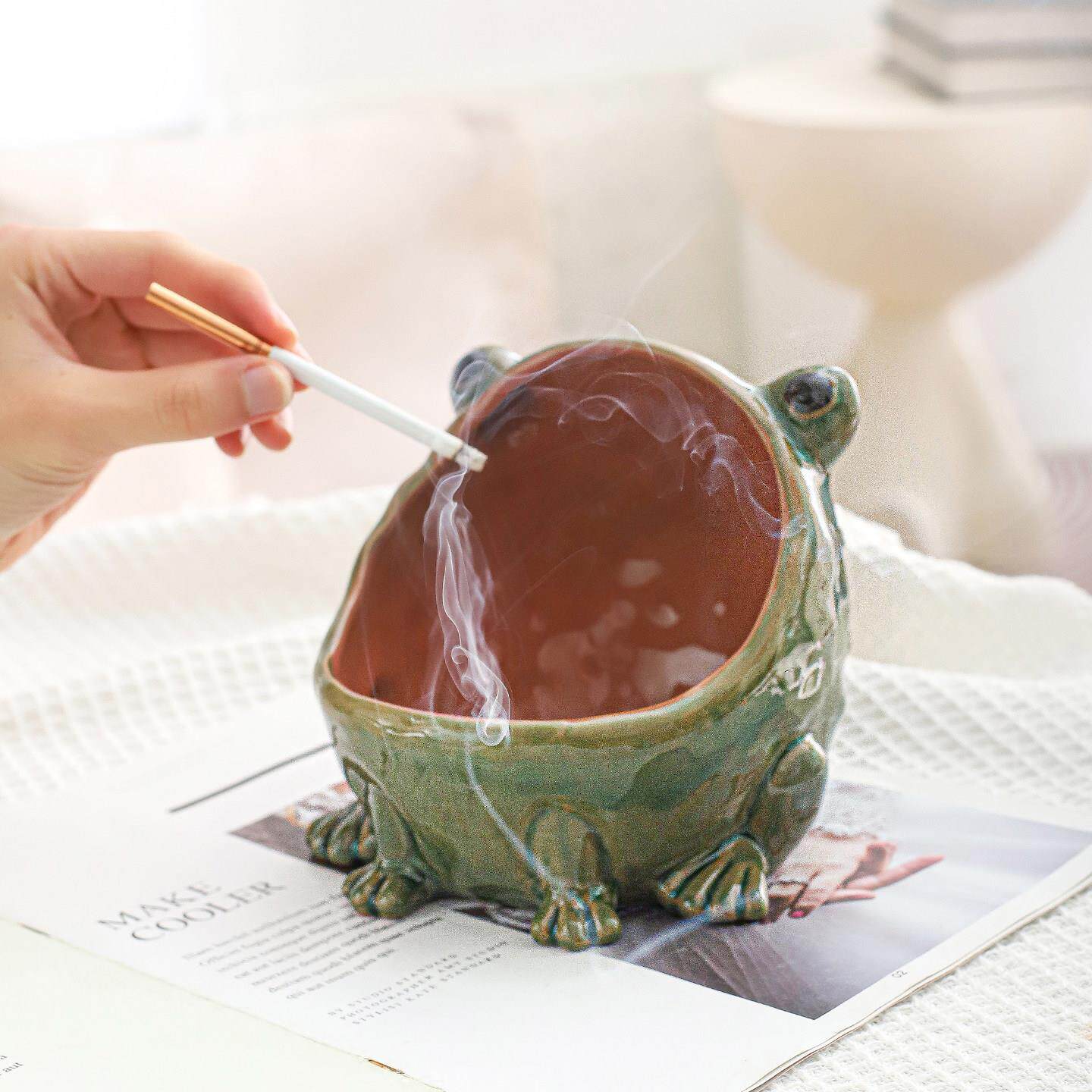 创意手工ins风青蛙造型陶瓷烟灰缸个性可爱家居装饰收纳摆件