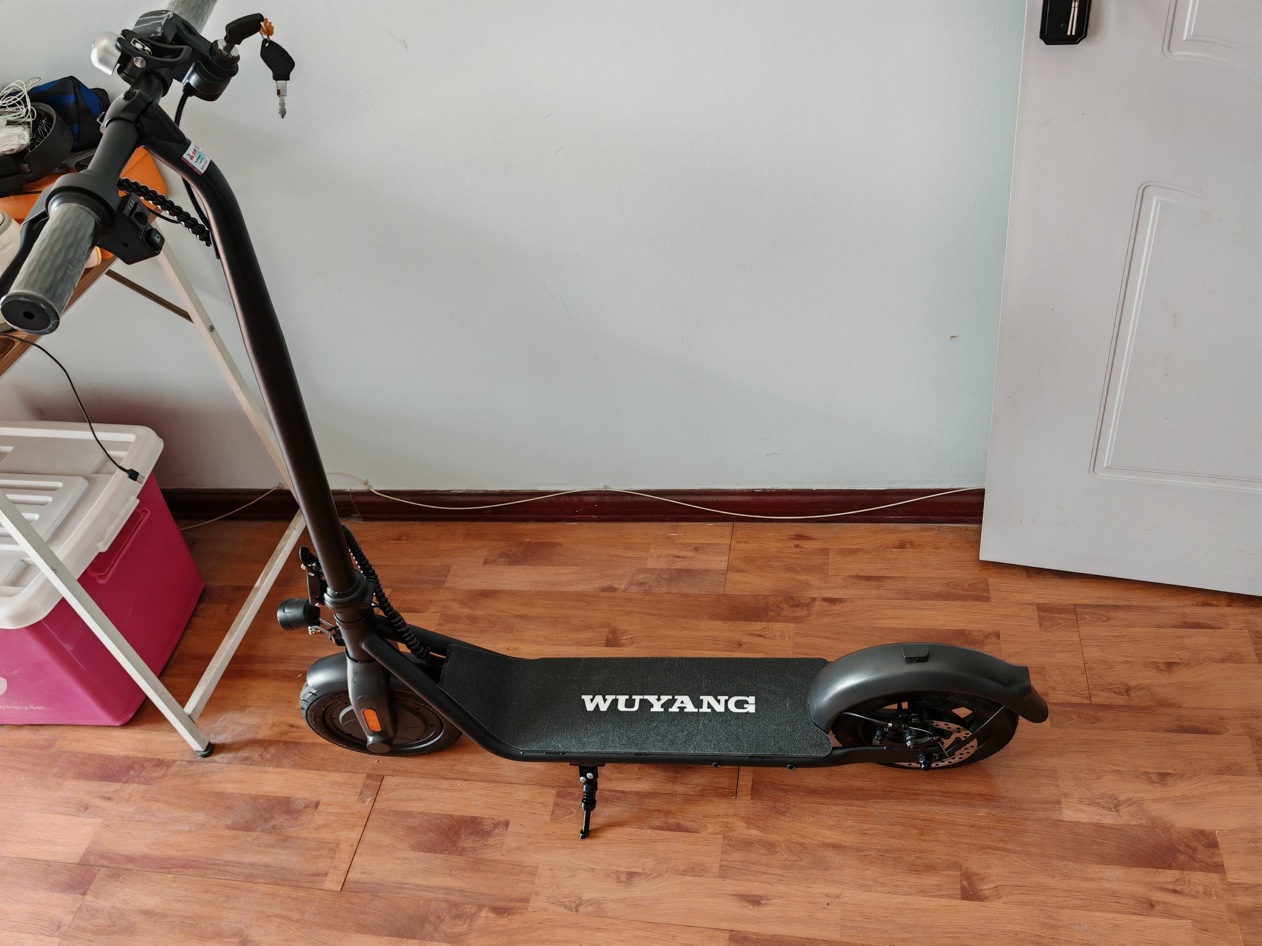 Электросамокат Wuyang T30 Series: 10-дюймовые Колеса, Легкий, Складной, Умный, с Долгим Запасом Хода для Города photo review