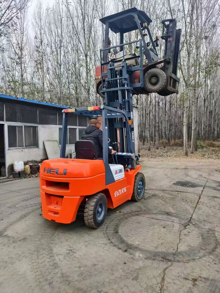 11月23日天津合力3.5吨叉车升高6米网络拍卖公告