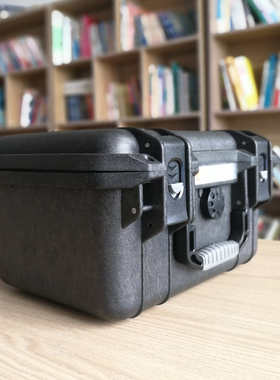 犀牛小型手提安全防护箱 防水防尘抗震耐摔光纤熔接机包装RPC1217