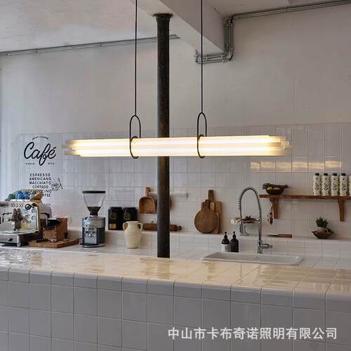 意式极简餐厅吊灯现代简约2026新款设计师创意吧台高端水晶长条灯