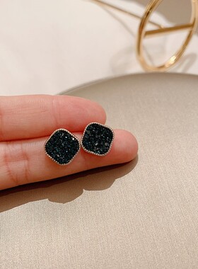 新款推荐韩国时尚精致超闪锆石气质几何方块银针耳钉耳坠女