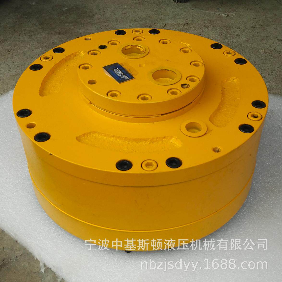 1QJM21-0.63S履带式钻机行走钢球液压马达自控式带制动带刹车