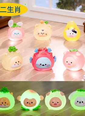 微景观荧夜光可爱十二生肖水果动物DIY装饰品配件汽车桌面小摆件