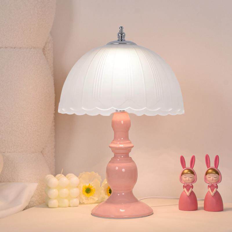 台灯美式卧室简约轻奢新款温馨高级床头灯现代可充电奶油小夜灯