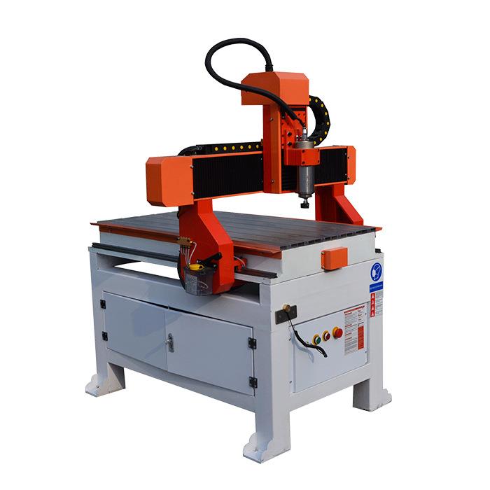 开料机鸿济数控厂家7折促销小型工艺品雕刻6090木工雕刻机