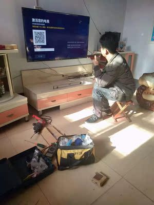 别忽悠我TCL55v2好还是海信55E52D好？功能上差异在哪里？