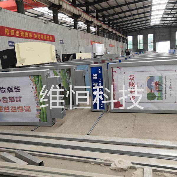 厂家直销太阳能灯箱指路牌灯箱不锈钢路名牌立式落地灯箱