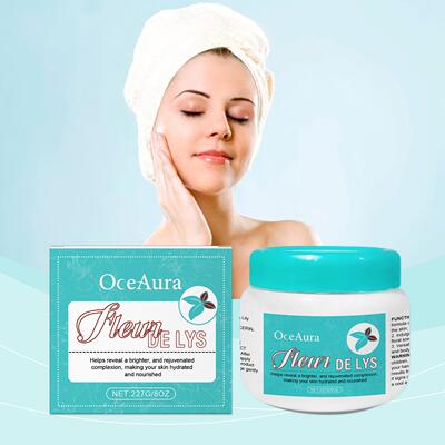 OCEAURA Lily Moisturizing Cream gently hydrates and nourishe