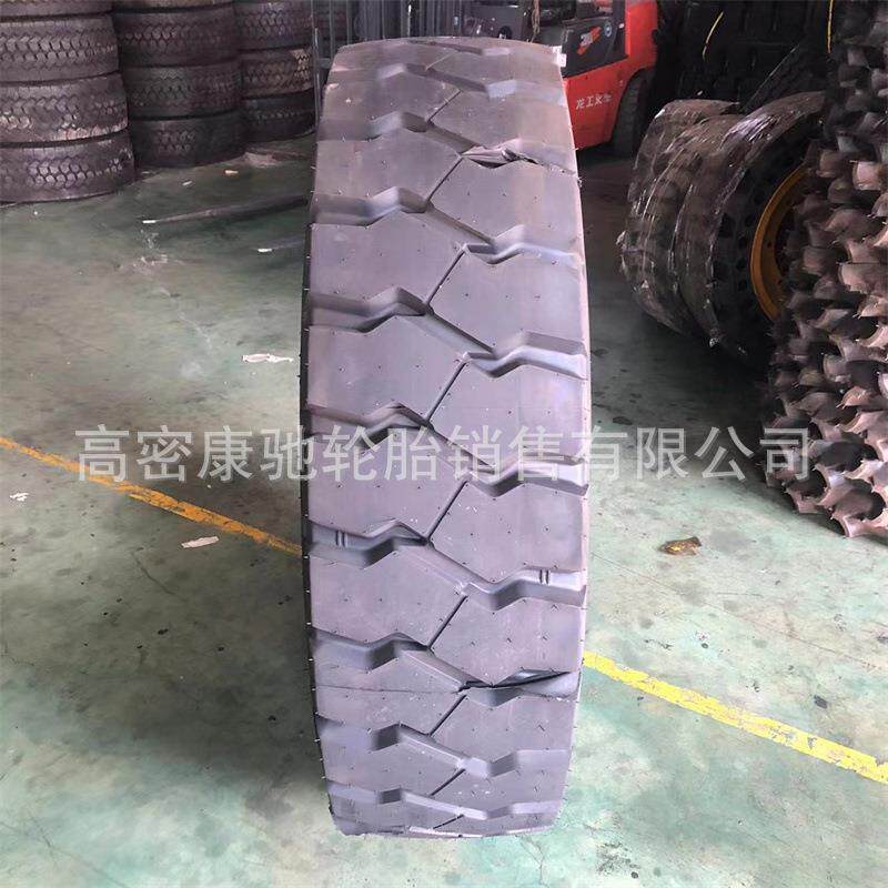 1400R25银宝轮胎宽体自卸车轮胎