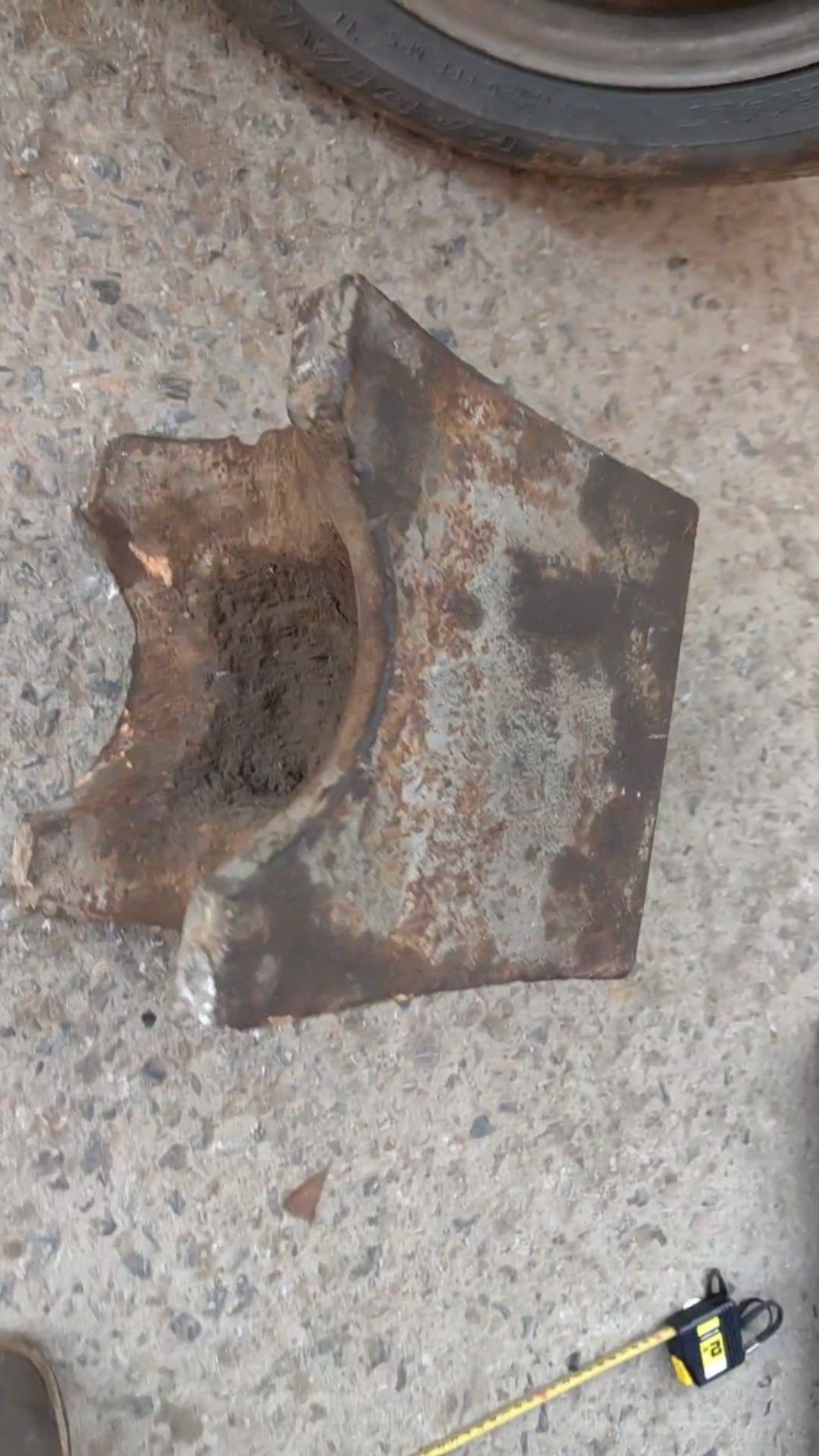 方形铁砧子，打铁墩子，打铁砧子，净重145斤，上面尺寸是24