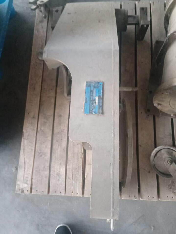 3月4日泰州饲料公司名下的旧机器设备1台网络拍卖公告