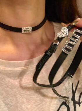 黑色皮革项链女高级感锁骨链项圈