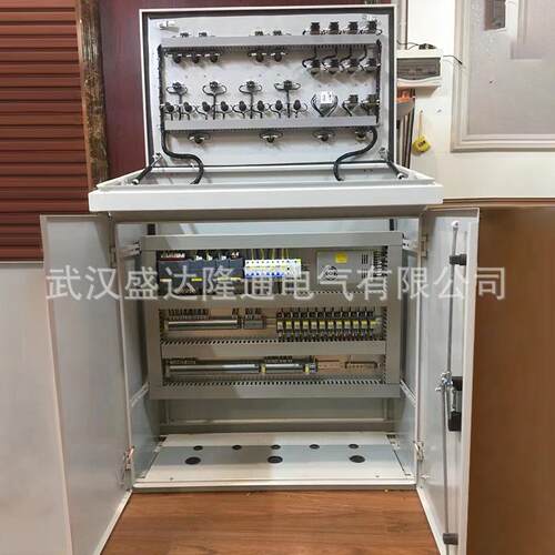 现货供应PLC控制柜配电输电设备工业成套配电柜配电箱
